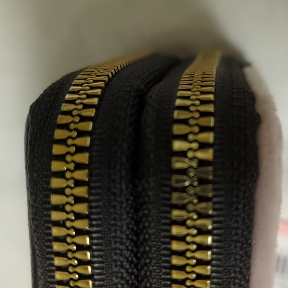 Juicy Couture Pink Wallet - Picture 8 of 13